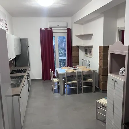 Nina's House 2 A 300 Metri Dal Mare Apartment